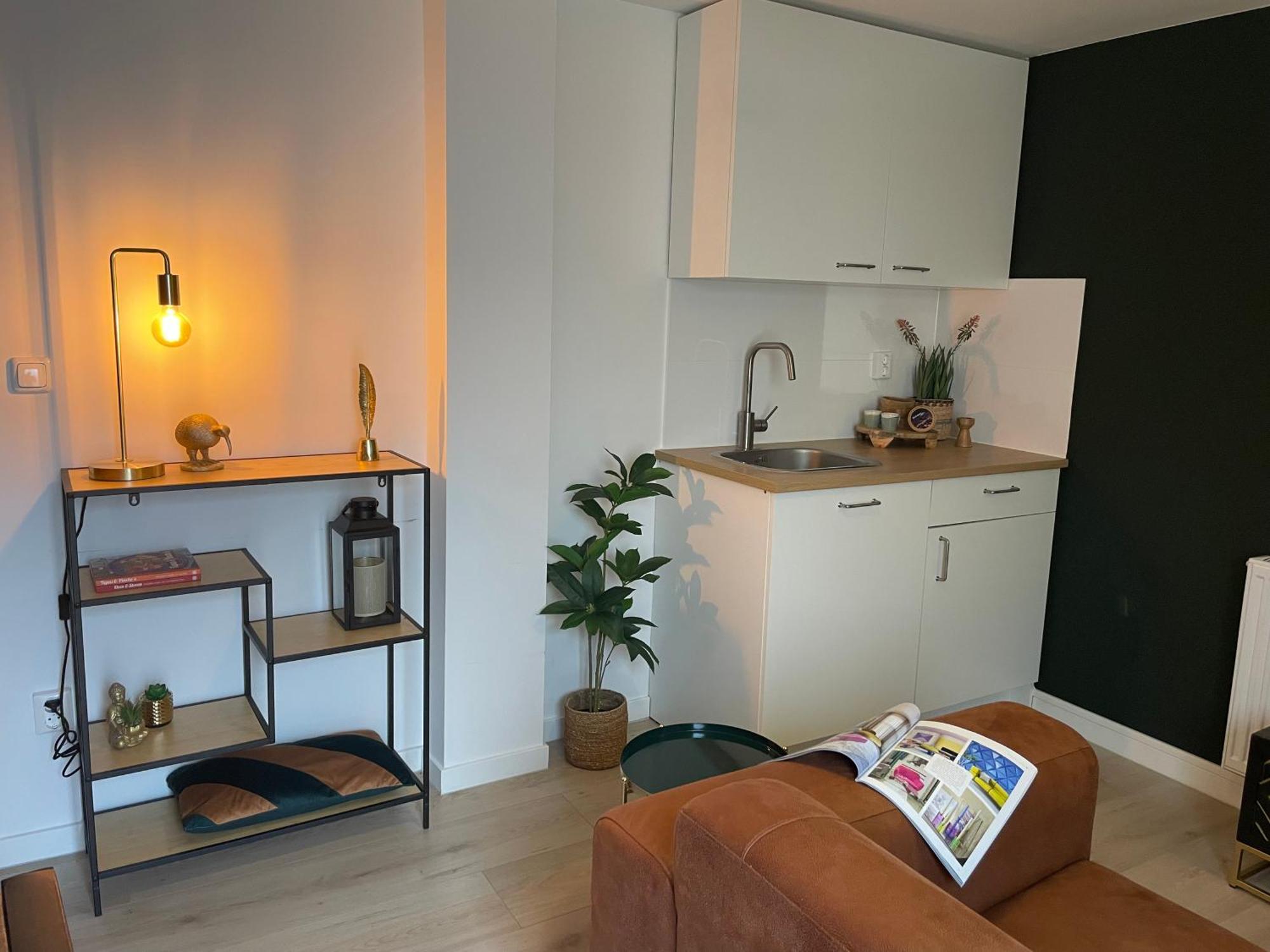 B&K Urban City Suites Тилбург Экстерьер фото