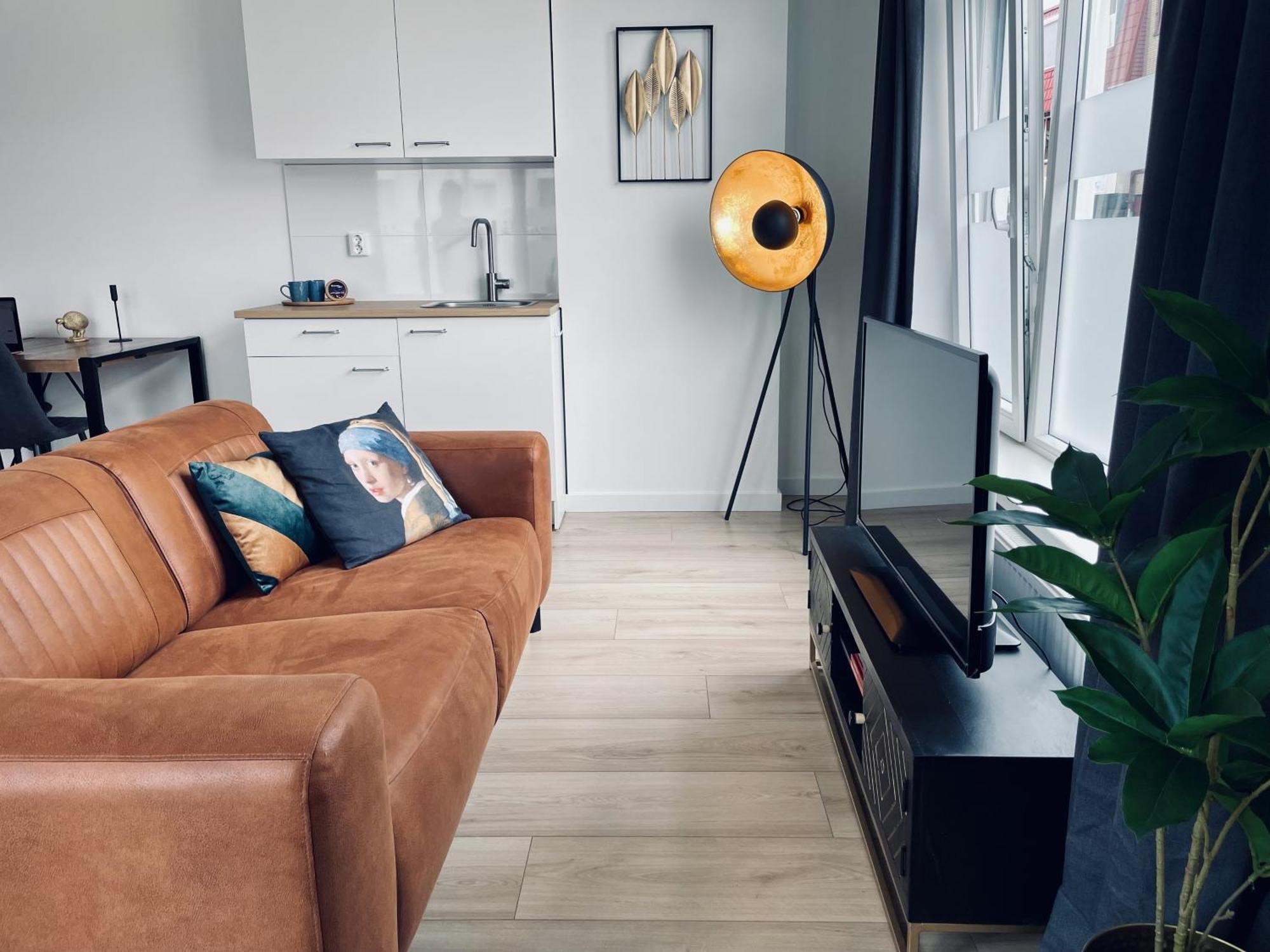 B&K Urban City Suites Тилбург Экстерьер фото